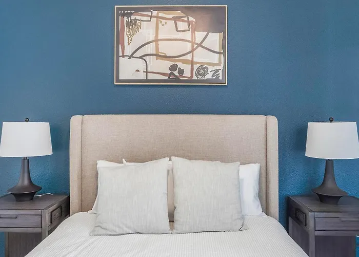 Apartment Landing Modern 1Bd Gym Pool *