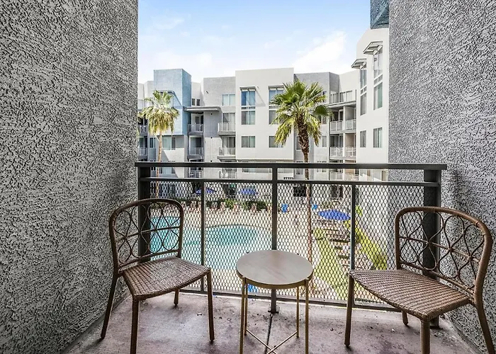 Apartment Landing Modern 1Bd Gym Pool *