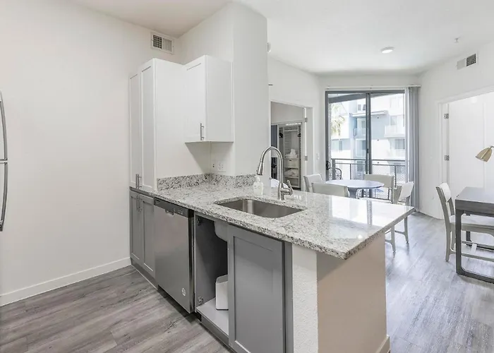Apartment Landing Modern 1Bd Gym Pool Tempe
