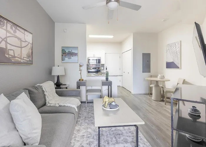 Apartment Landing Modern 1Bd Gym Pool *