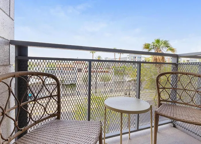 Apartment Landing Modern 1Bd Gym Pool *